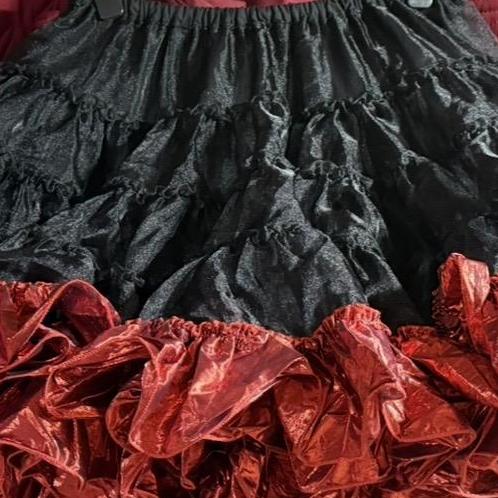 The frilly petticoat group 