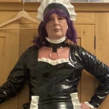 SissyElla100