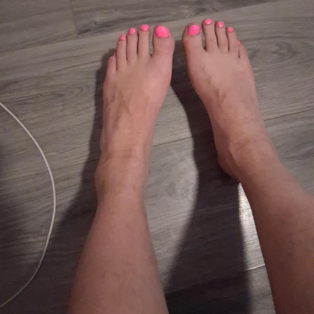 zDEBz